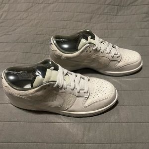 NIKE DUNK LOW PREMIUM HORSE PACK WOMENS